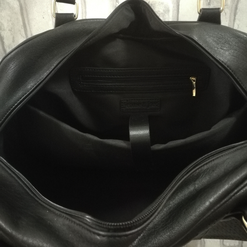 Jeane & Jax Perforated Weekender Bag - Picture 4 of 6
